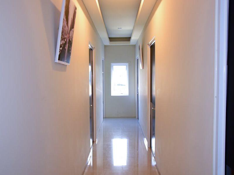 Hotel RedDoorz near Mangga Dua Square Dżakarta Zewnętrze zdjęcie